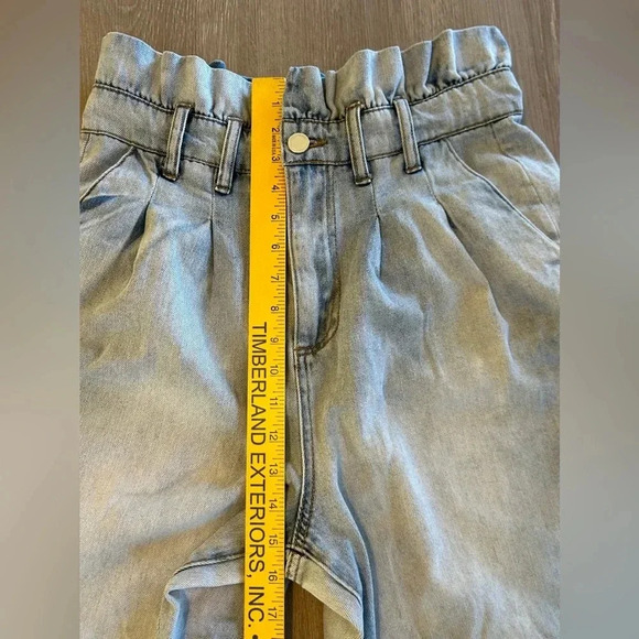 Blank NYC Paperbag High Rise Wide Leg Cropped Light Wash Size 30 Jeans No Belt - Picture 12 of 14